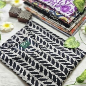 Women’s cotton printed kurti with black leaf ethnic pattern